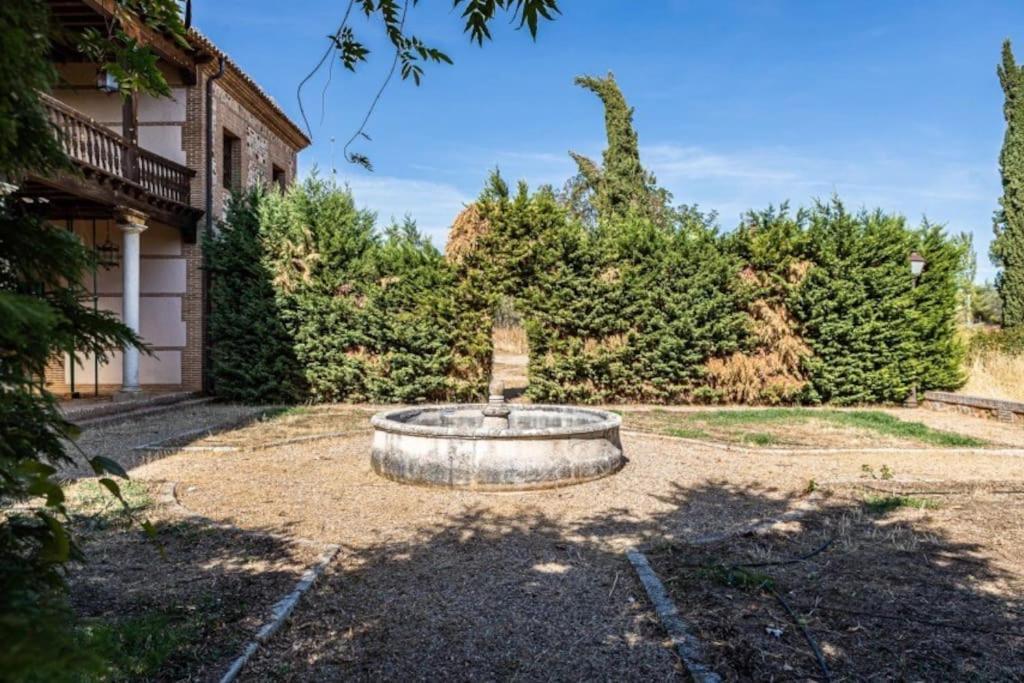 Casa Palacio Toledo Puy Du Fou Екстериор снимка