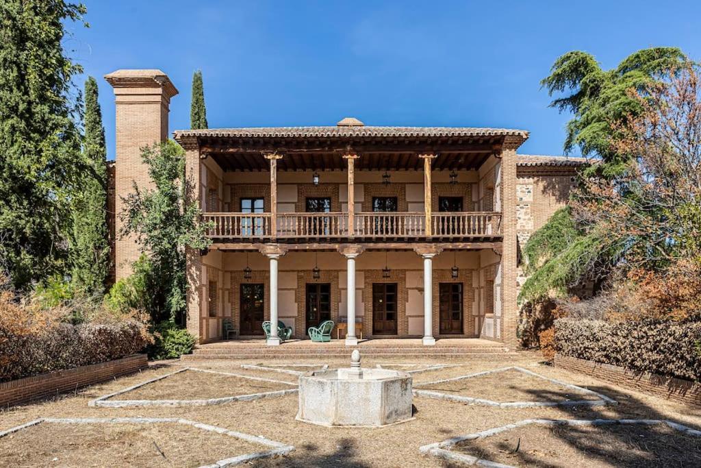 Casa Palacio Toledo Puy Du Fou Екстериор снимка